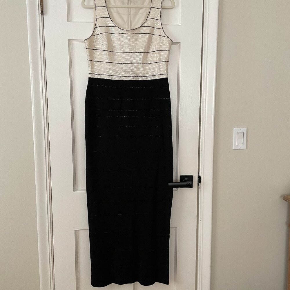 St John Black/White Evening Dress Size L EUC